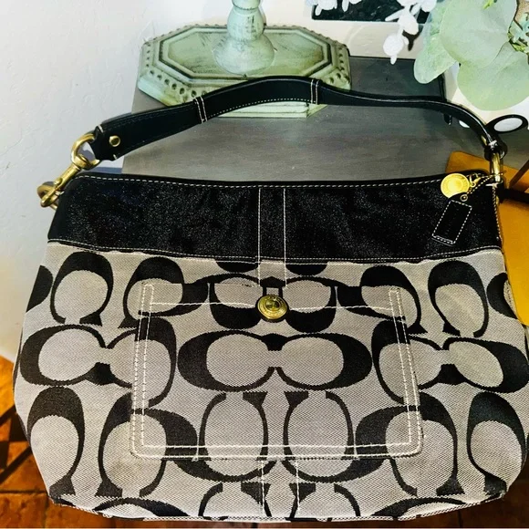 Coach signature canvas Hobo shoulder bag Black and Gray Patterned 2007 EUC - Picture 10 of 14
